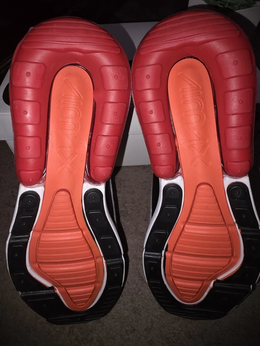 Brand NEW Nike Airmax 270 Sneakers